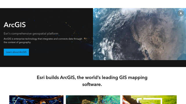 Screenshot: esri.com - uses SST Vietnamese