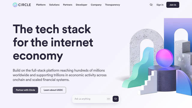 Screenshot: circle.com - uses Circularxx